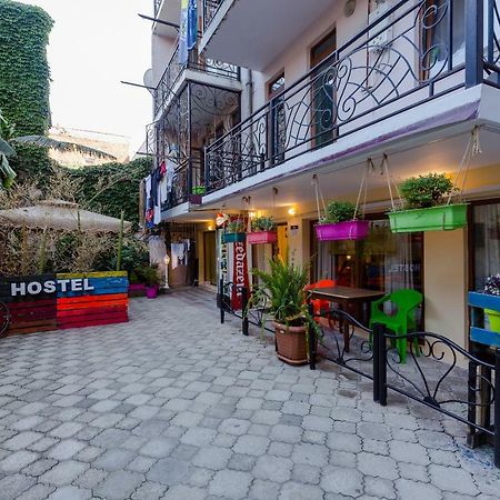 Batumi Surf Hostel ภายนอก รูปภาพ