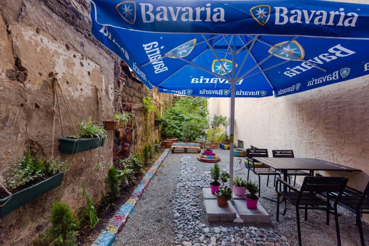 Batumi Surf Hostel ภายนอก รูปภาพ